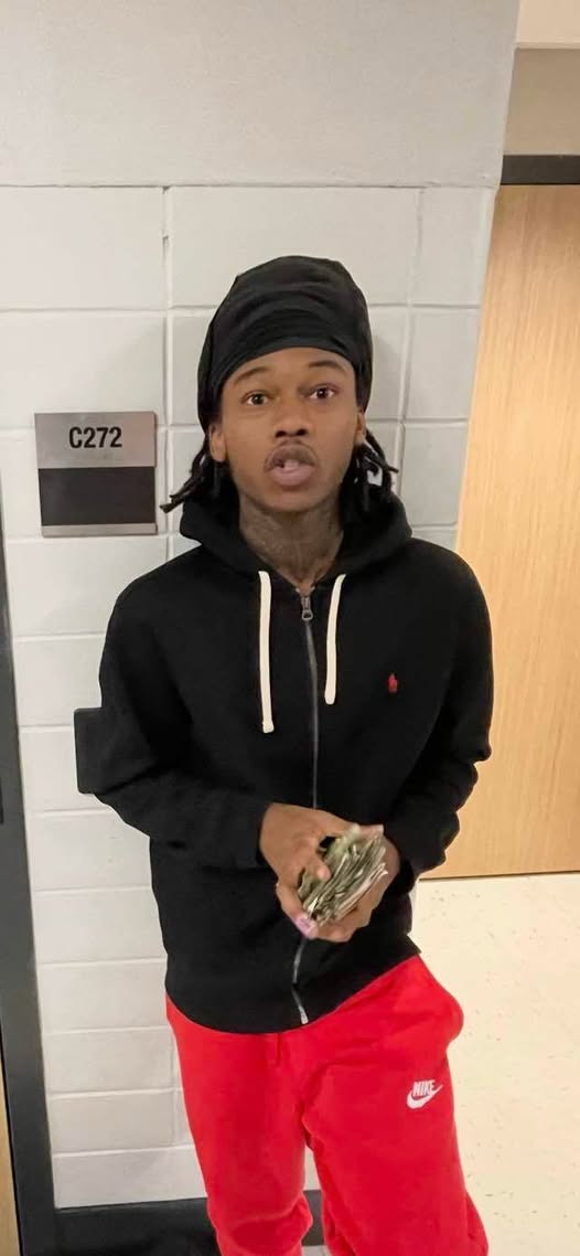 Angelo Davis St. Louis, MO Retaliation Victim: SACRED SPACE SHATTERED: Teen Angelo Davis, 18, Shot DEAD at Vigil for ANOTHER Murder Victim!